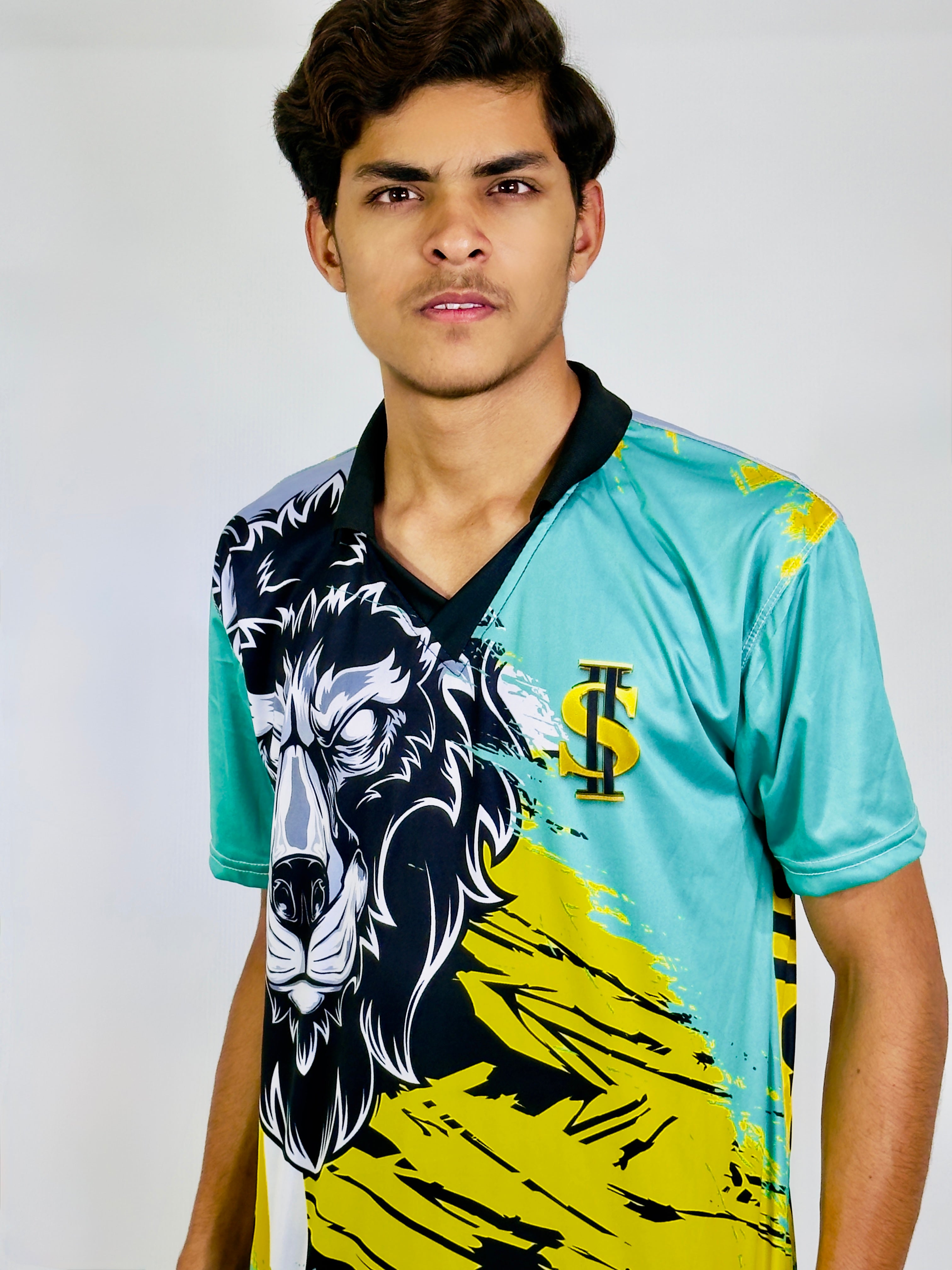 Cricket sports kit shirt and trousers
