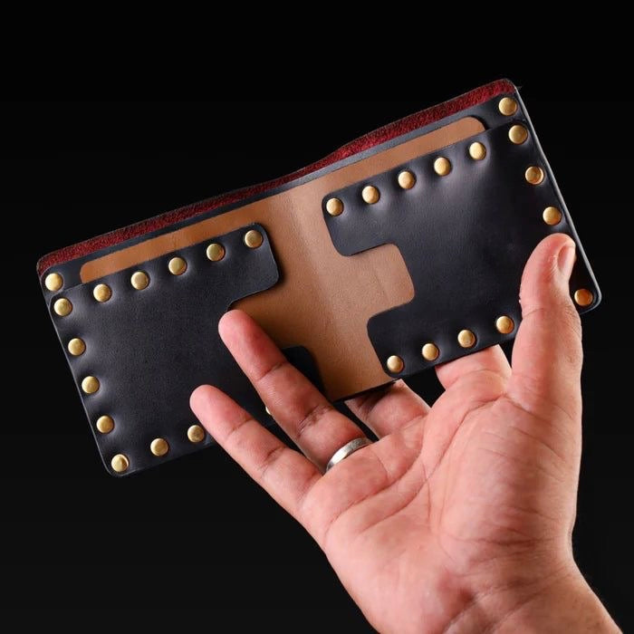 Leather woilet