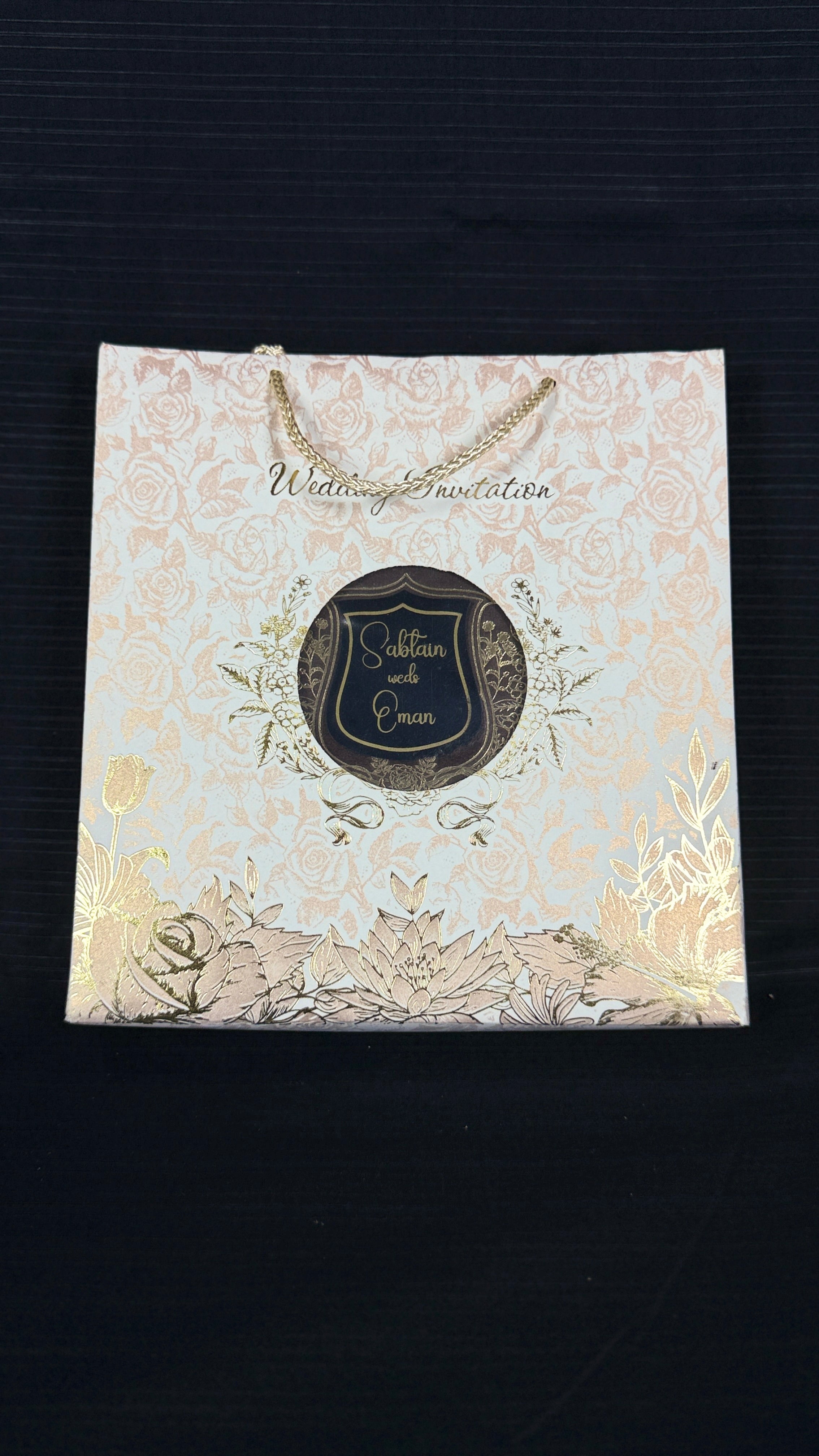 Lie acrylic invitation box
