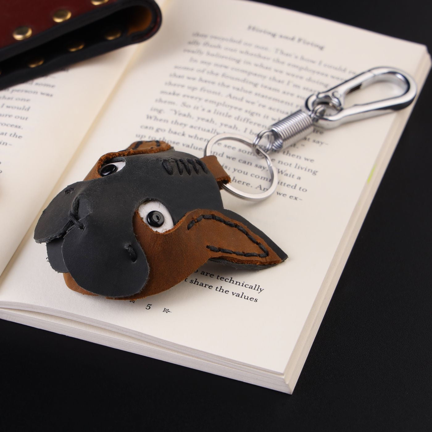 Keychain Dog Style pure Leather
