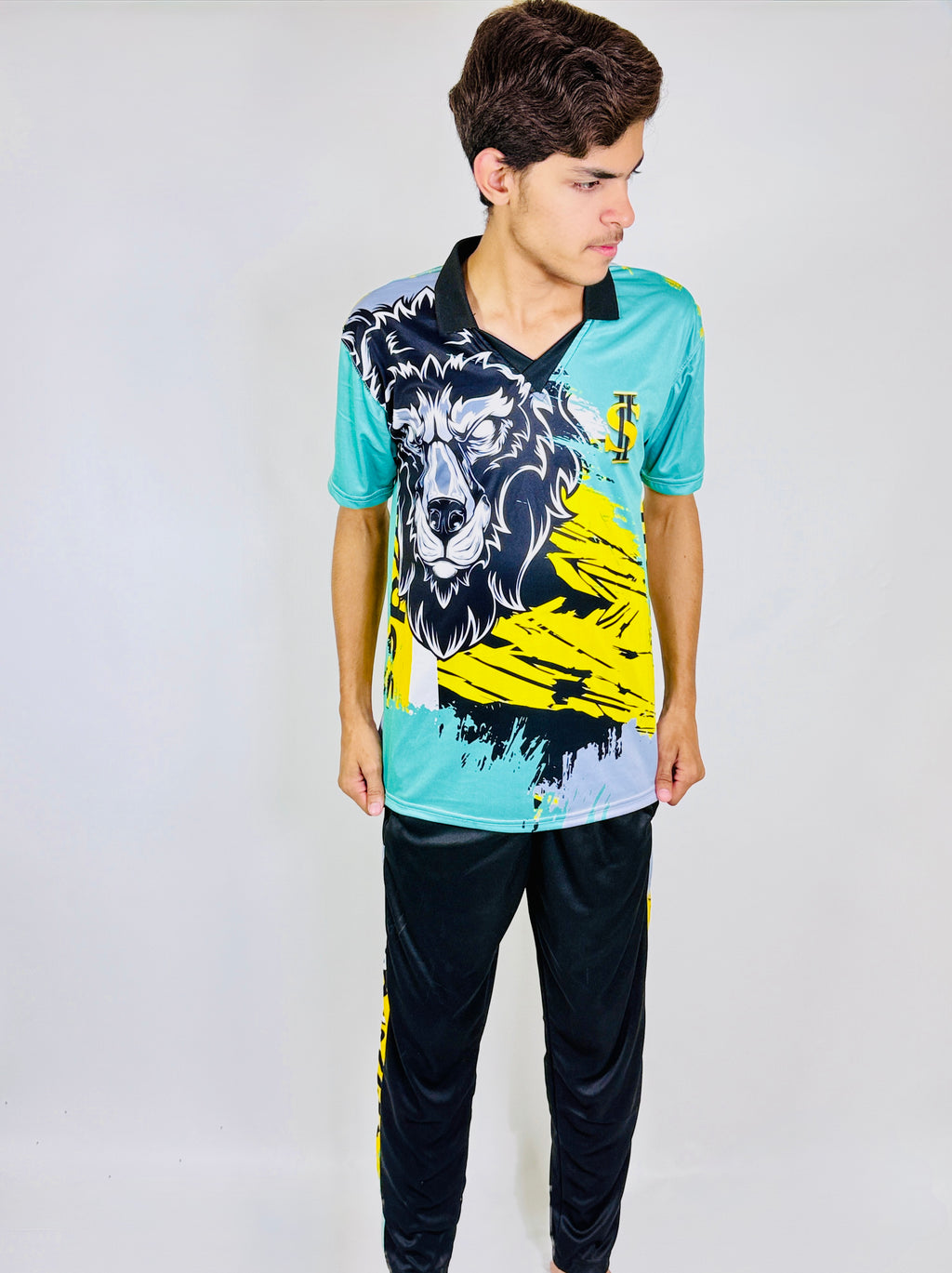 Cricket sports kit shirt and trousers